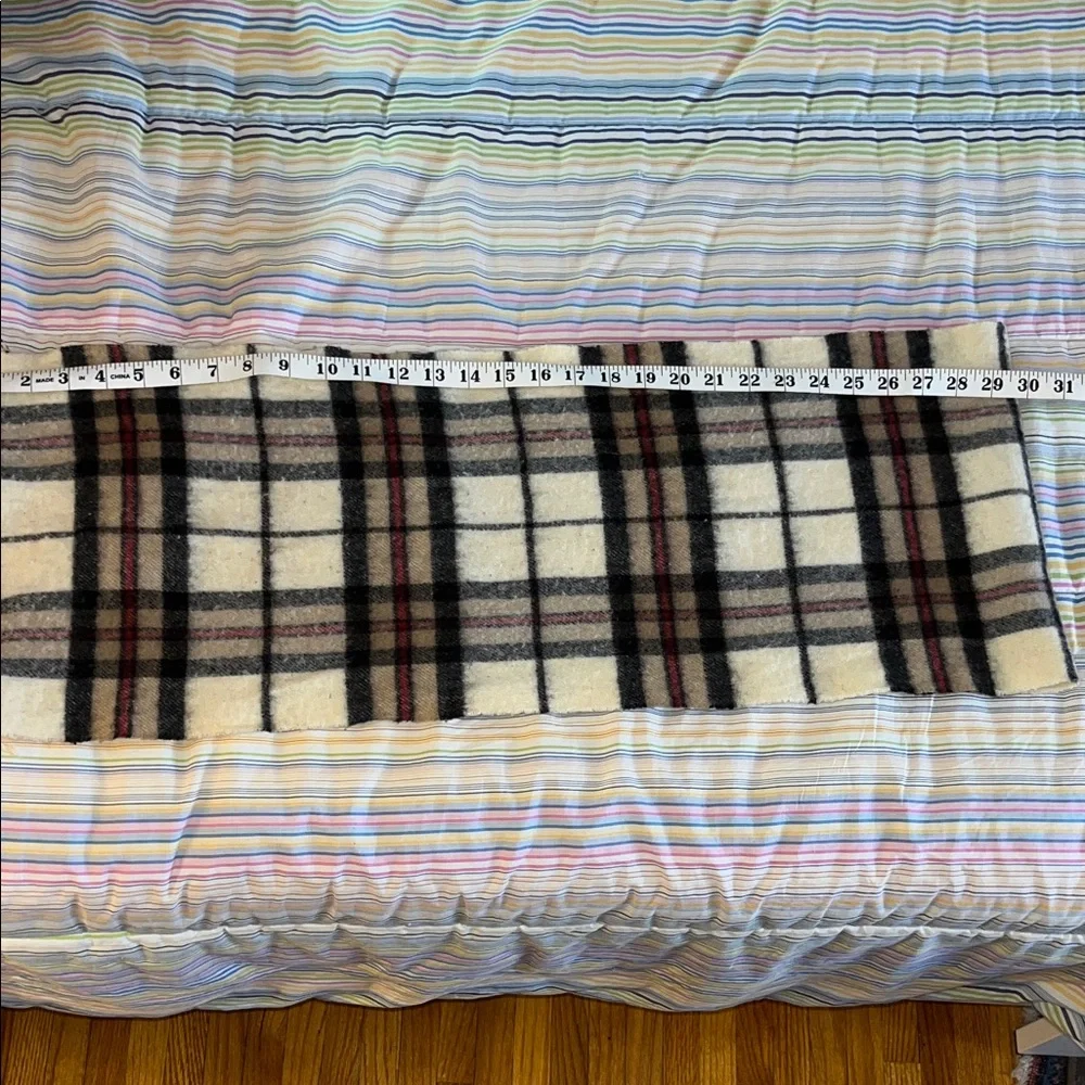 Royal Mile Woolen Mill stylish plaid